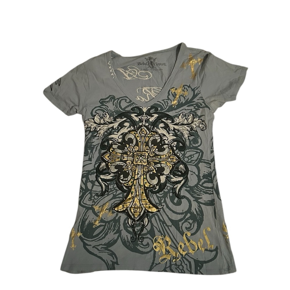 Rebel spirit graphic t-shirt